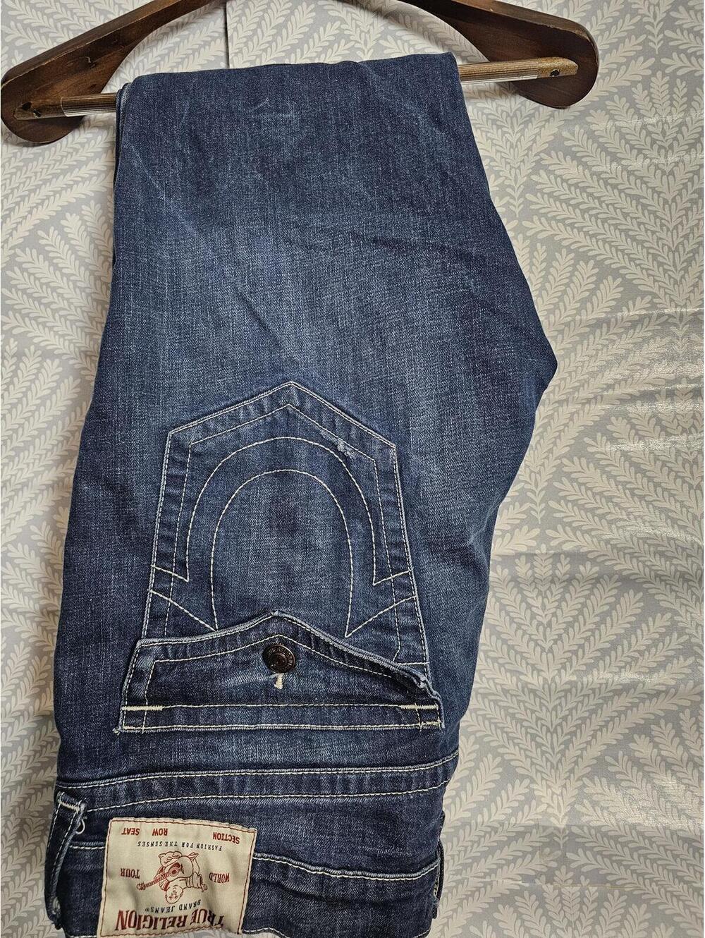 True Religion Jeans Mens Size 40" Distressed Blue Denim